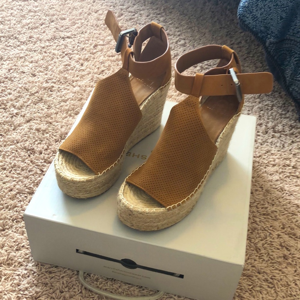 Marc Fisher LTD Annie Wedge Sandals